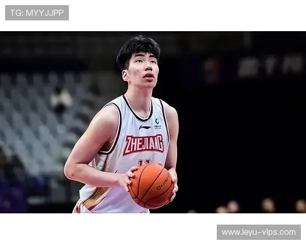 余嘉豪播客节目更新:和刘家成成总聊了聊郭艾伦的三方大交易,余嘉豪回国 余嘉豪播客节目更新:和刘家成成总聊了聊郭艾伦的三方大交易,余嘉豪回国